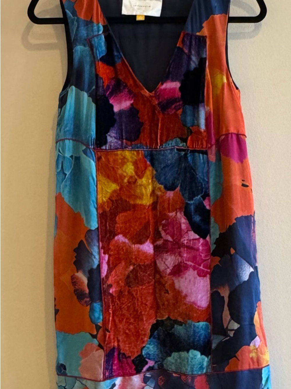 leifsdottir Multicolor Floral Velvet V-Neck Tank